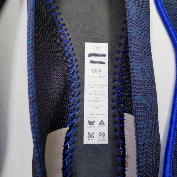 🌸 Rothy's | Blue Pointed Toe Flats, size 7.5 - Picture 2 of 7